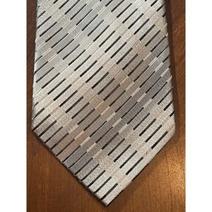 Axist Essentials Hand Made 100% Silk Men’s Neck Tie Made In China